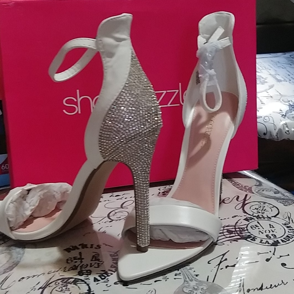 Heels / pumps